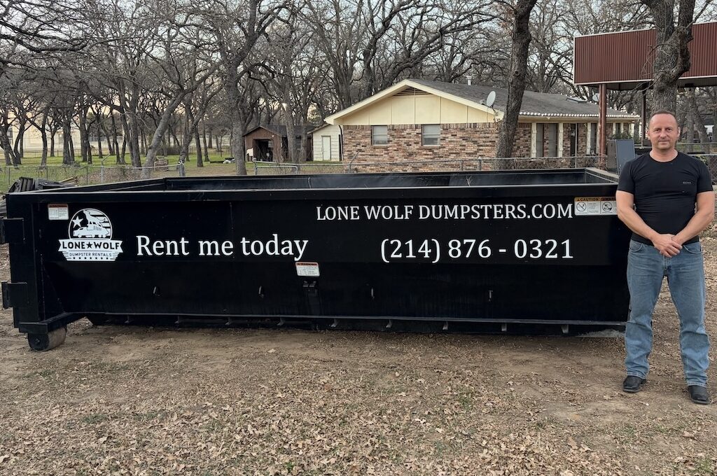 15 yard roll-off dumpster rental by Lone Wolf Dumpsters in Dallas-Fort Worth